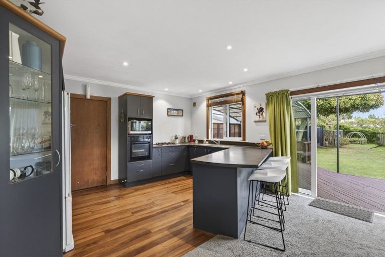 Photo of property in 412 Carrington Street, Upper Vogeltown, New Plymouth, 4310