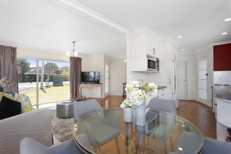 Photo of property in 68 Wallace Road, Mangere Bridge, Auckland, 2022