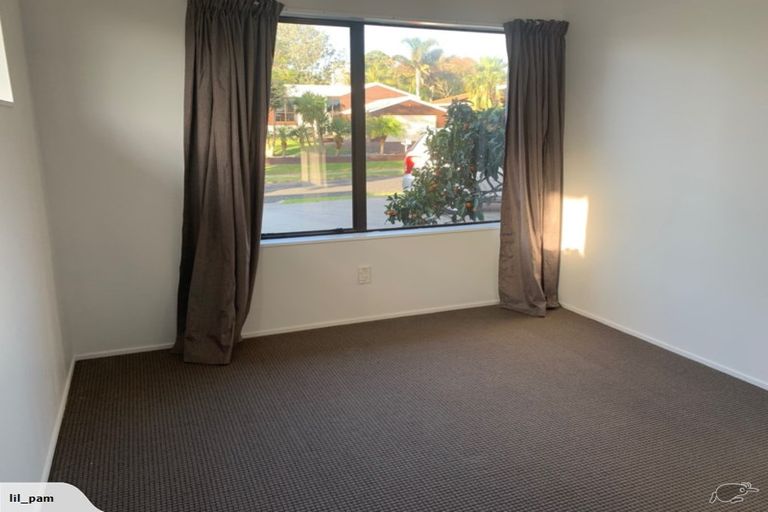 Photo of property in 47 St Annes Crescent, Wattle Downs, Auckland, 2103