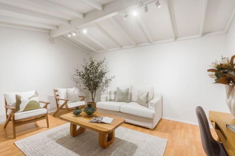 Photo of property in 6 Camelot Street, Ilam, Christchurch, 8041