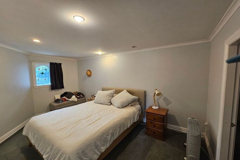 Photo of property in 8a Somerset Avenue, Newtown, Wellington, 6021