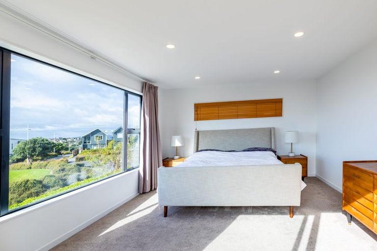 Photo of property in 11 Coastview Lane, Long Bay, Auckland, 0630