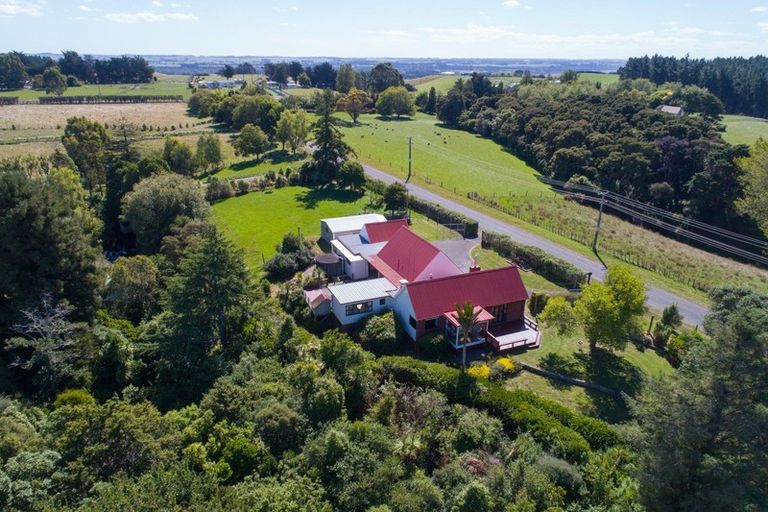 Photo of property in 203 Fergusson Road, Halcombe, Feilding, 4779