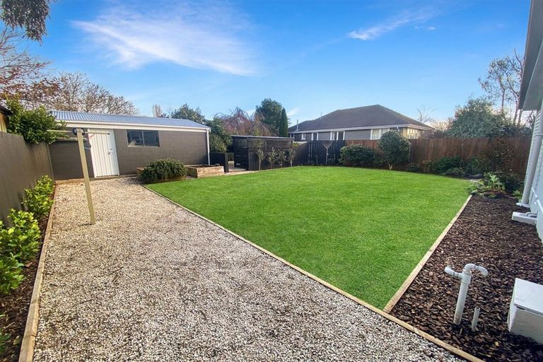 Photo of property in 68 Winters Road, Redwood, Christchurch, 8051