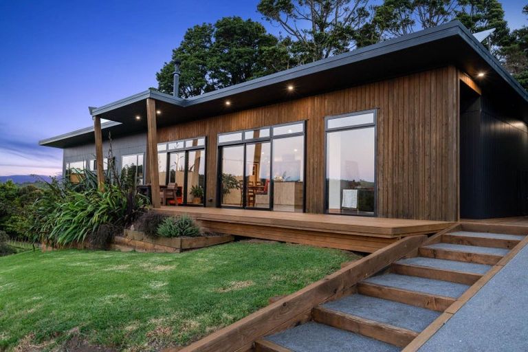 Photo of property in 1140 Russell Road, Opuawhanga, Hikurangi, 0184