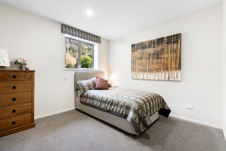 Photo of property in 9 Matakauri Place, Fernhill, Queenstown, 9300
