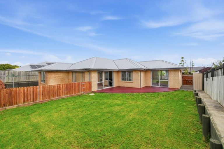 Photo of property in 32 Sarikei Avenue, Northwood, Christchurch, 8051