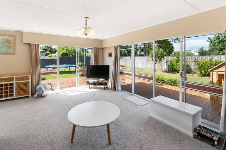 Photo of property in 61 Abraham Crescent, Milson, Palmerston North, 4414