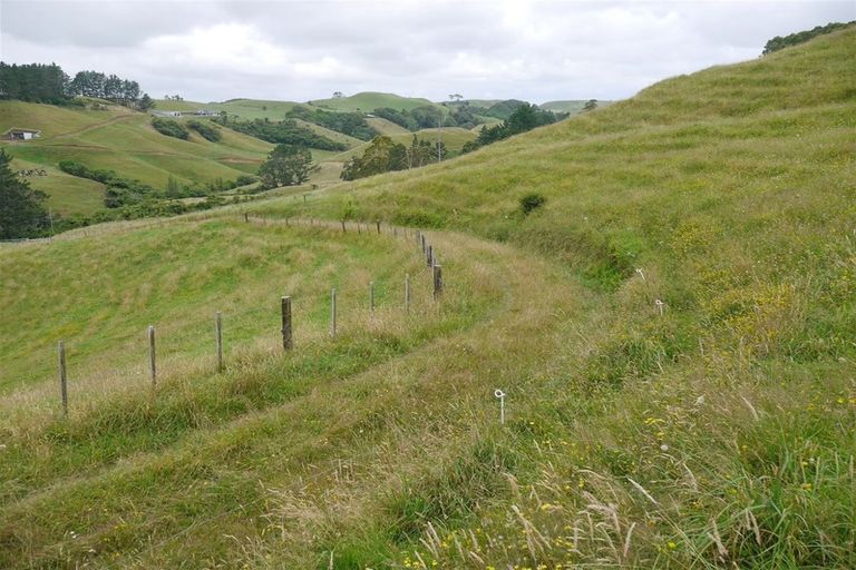 Photo of property in 177 Ackworth Road, Lepperton, New Plymouth, 4373