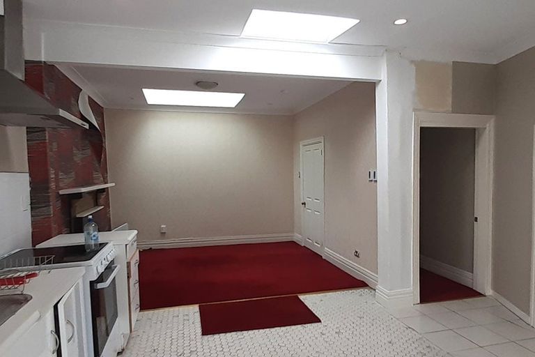 Photo of property in 6-10 Mudges Terrace, Newtown, Wellington, 6021