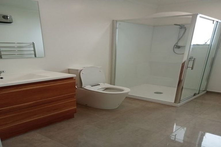 Photo of property in 1 Saint Abbs Place, North Dunedin, Dunedin, 9016