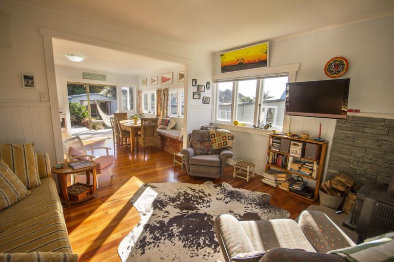 Photo of property in 6 Pacific Road, Waihi Beach, 3611