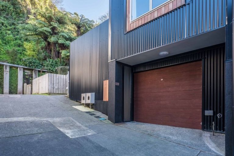 Photo of property in 4/14c Glenmore Street, Thorndon, Wellington, 6011
