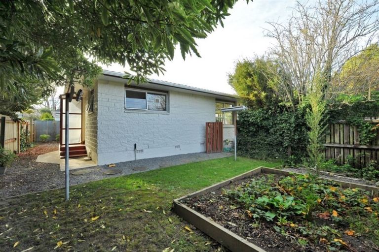 Photo of property in 37 Palmside Street, Somerfield, Christchurch, 8024
