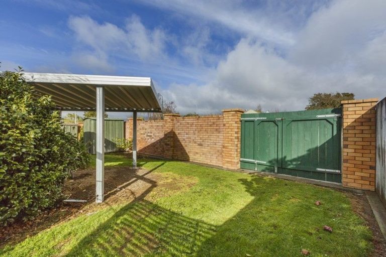 Photo of property in 82 Amberley Avenue, Highbury, Palmerston North, 4412