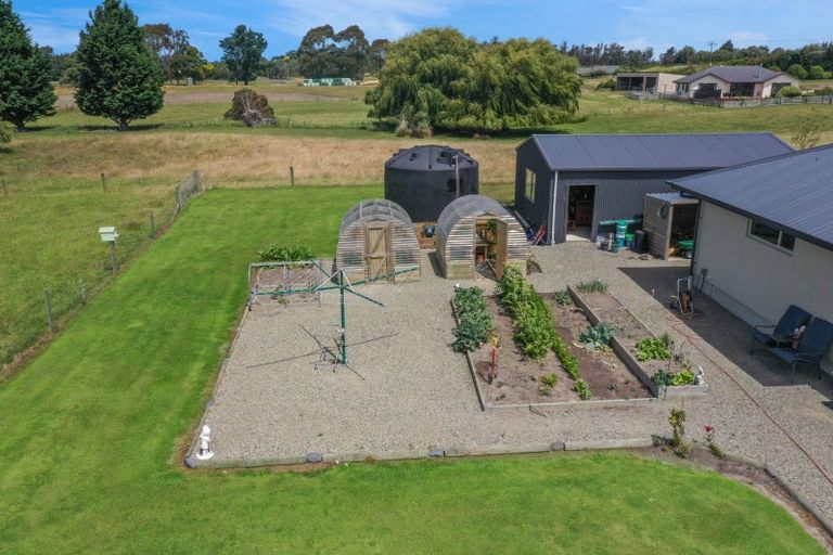 Photo of property in 290 Parsons Road, Weston, Oamaru, 9491