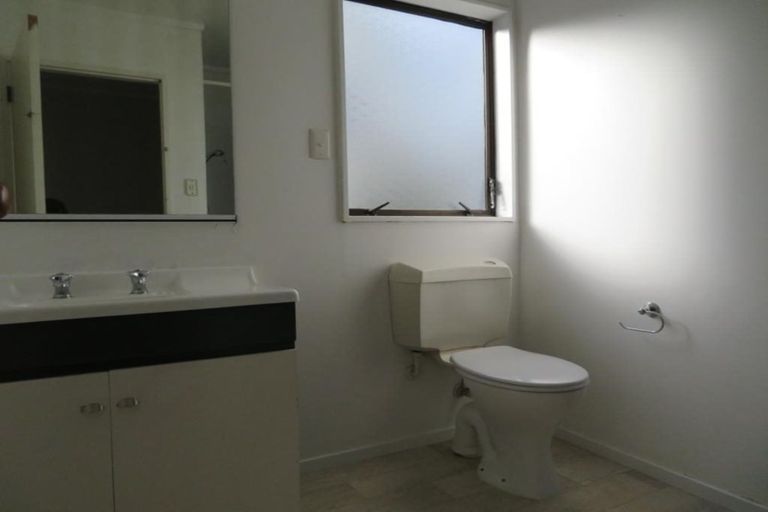 Photo of property in 43 Montgomery Avenue, Karori, Wellington, 6012