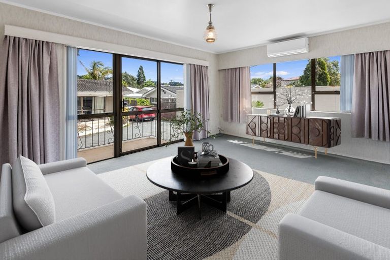 Photo of property in 27 Kamo Road, Regent, Whangarei, 0112