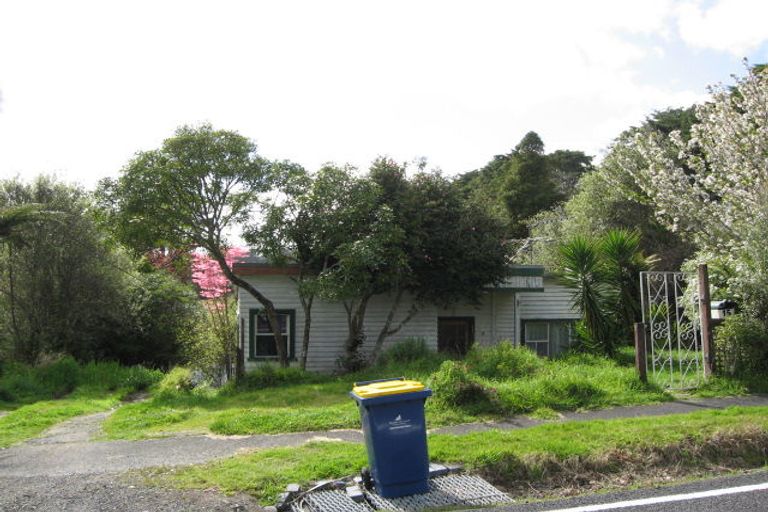 Photo of property in 15 Mcentee Road, Waitakere, Auckland, 0816