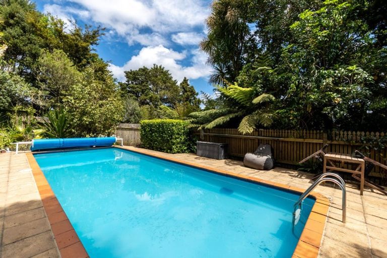 Photo of property in 63 Ahuroa Road, Puhoi, Warkworth, 0994