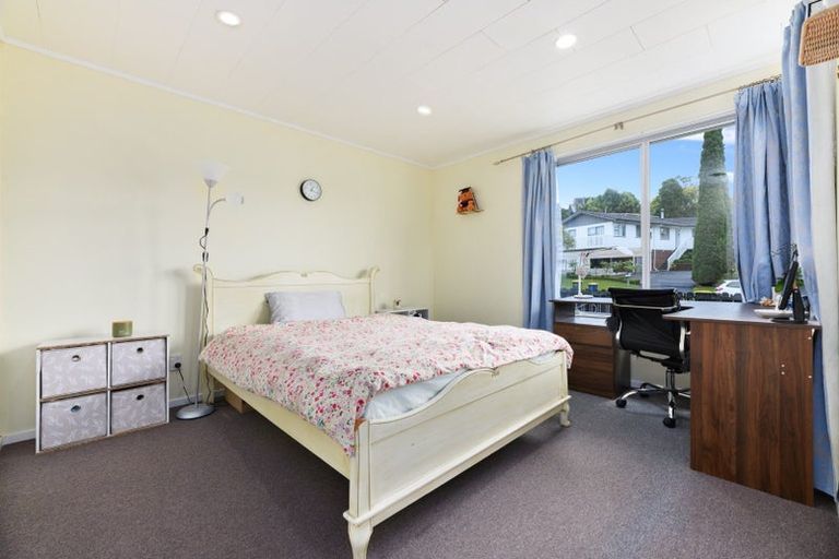 Photo of property in 56 Fitzwater Place, Henderson, Auckland, 0612