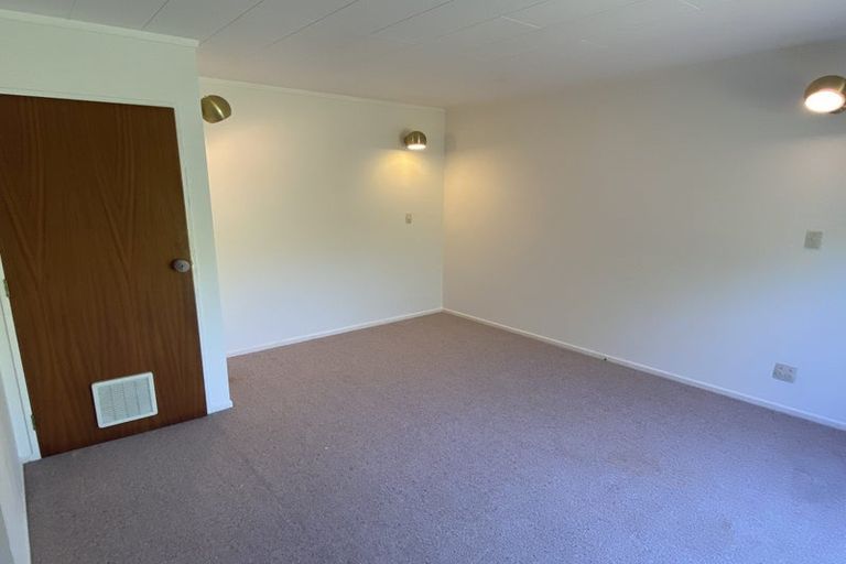 Photo of property in 10 Charthouse Lane, Whitby, Porirua, 5024