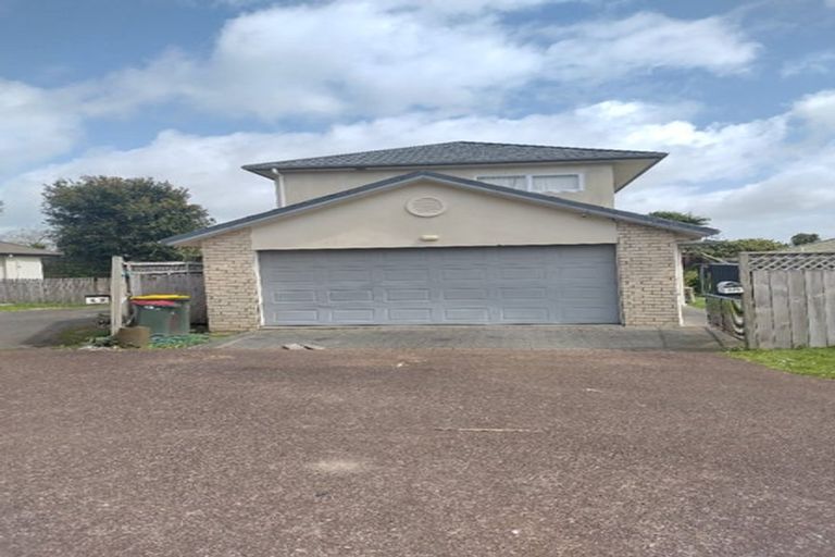 Photo of property in 2/10 Saints Court, Manurewa, Auckland, 2102