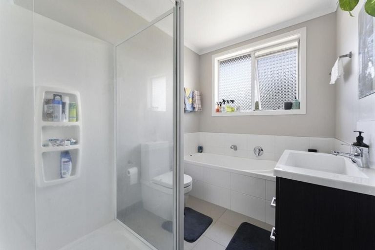 Photo of property in 30 Richmond Street, Waitara, 4320