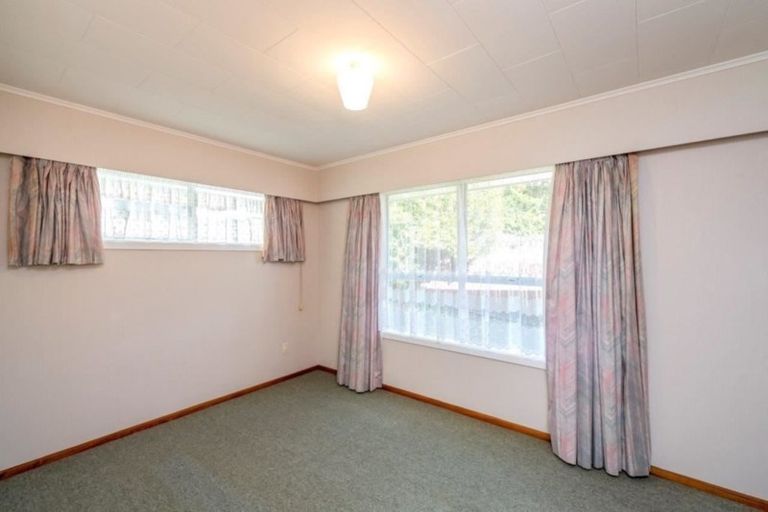 Photo of property in 45 Huia Street, Waikanae, 5036