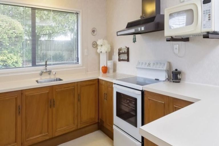 Photo of property in 1/8 Eastridge Court, Northpark, Auckland, 2013