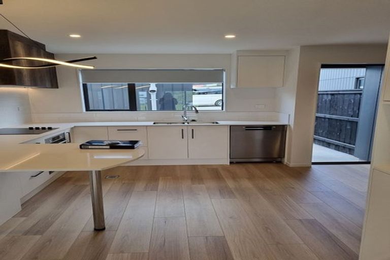 Photo of property in 4/3 Walsh Road, Wainui, 0932