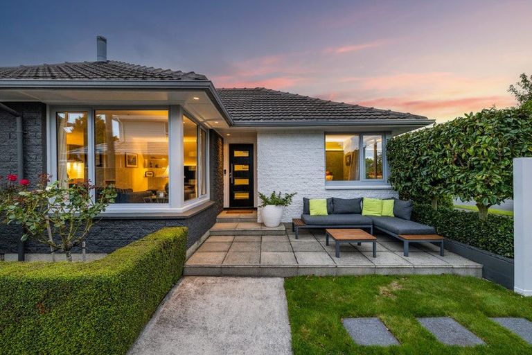 Photo of property in 10 Reynolds Avenue, Bishopdale, Christchurch, 8053