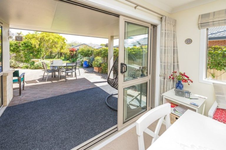 Photo of property in 15 Gilligan Close, College Estate, Whanganui, 4500