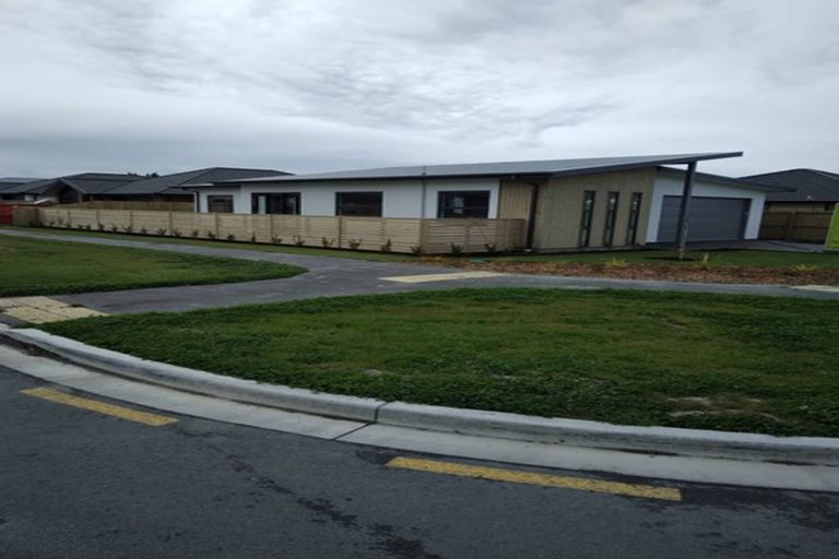 Photo of property in 30 Blakes Road, Belfast, Christchurch, 8051