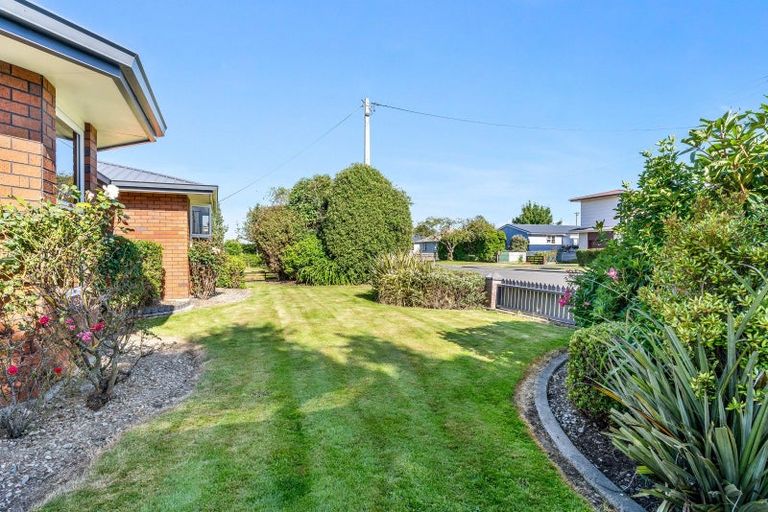 Photo of property in 27 Eglinton Street, Winton, 9720