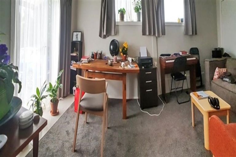 Photo of property in 142 Glengarry Road, Glen Eden, Auckland, 0602