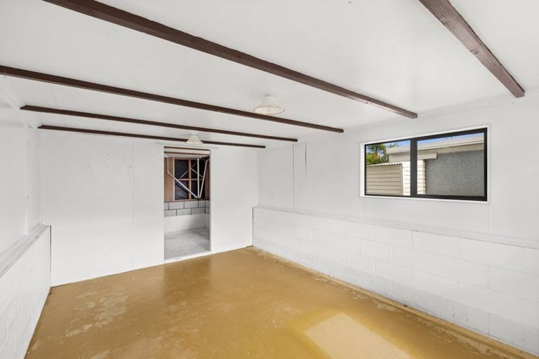 Photo of property in 8 Cliff Road, Tasman, Upper Moutere, 7173