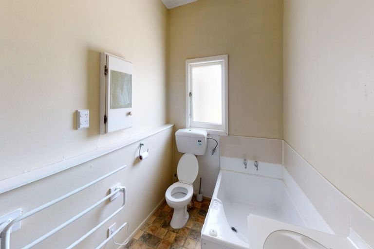 Photo of property in 20 Kawatiri Avenue, Gonville, Whanganui, 4501