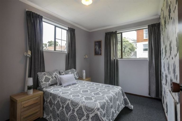 Photo of property in 58 Glenross Street, Glenross, Dunedin, 9011