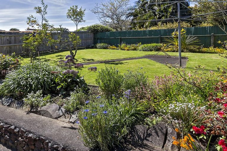 Photo of property in 70 O'halloran Road, Howick, Auckland, 2014