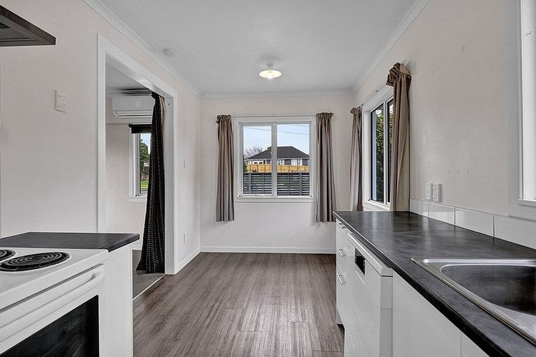 Photo of property in 40 Doralto Road, Frankleigh Park, New Plymouth, 4310