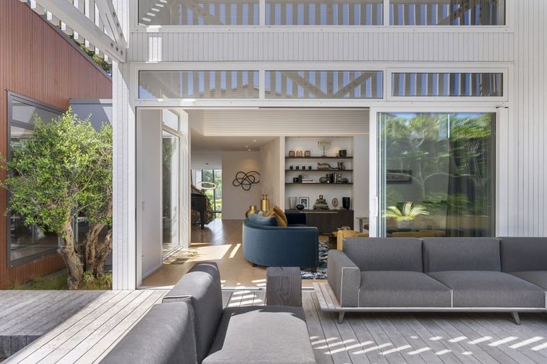 Photo of property in 8 Mount Hobson Lane, Remuera, Auckland, 1050