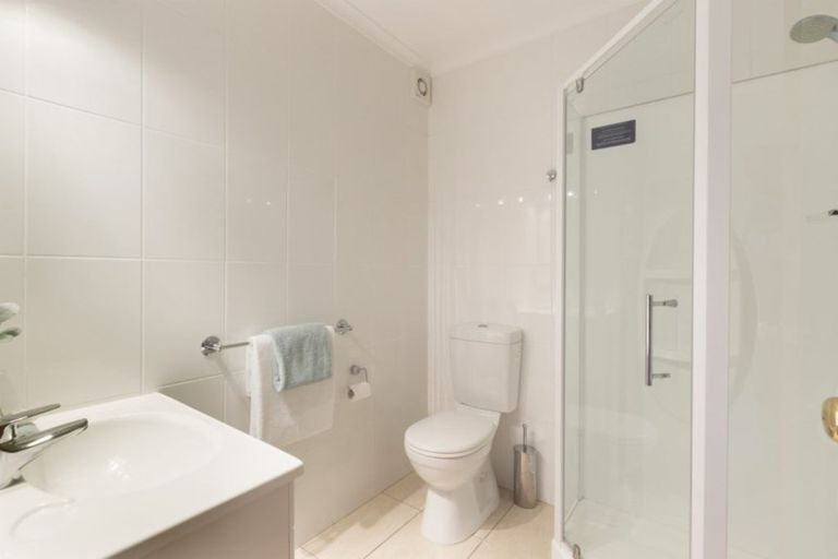 Photo of property in 28 Kahurangi Place, Snells Beach, 0920