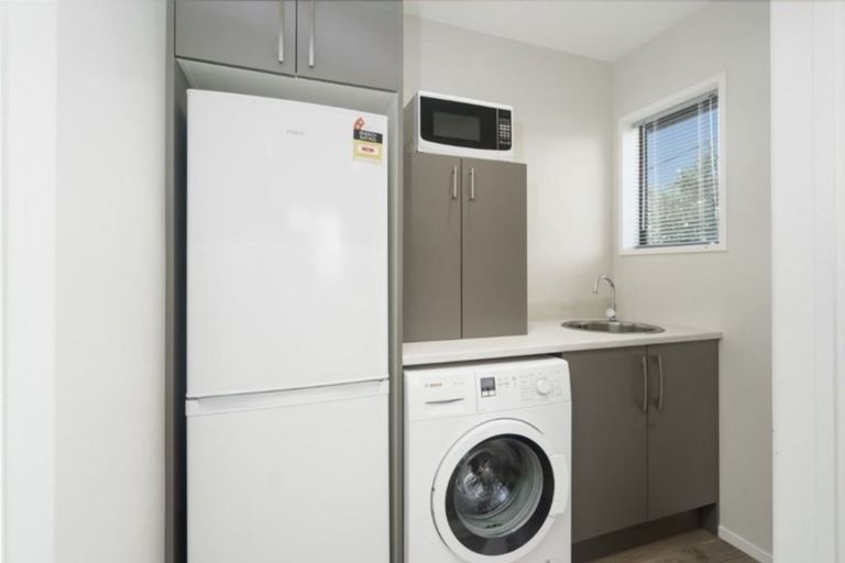 Photo of property in 2/13 Colac Street, Avondale, Christchurch, 8061