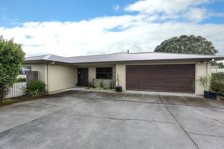 Photo of property in 111 Wairau Road, Oakura, 4314