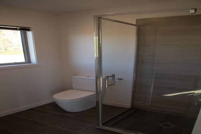 Photo of property in 102 Emerald Hill Drive, Birchville, Upper Hutt, 5018