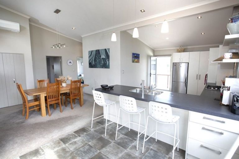 Photo of property in 509b Beach Road, Whangamata, 3620