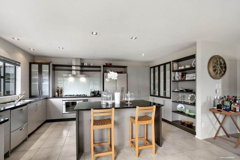 Photo of property in 7 Bronwylian Drive, Flat Bush, Auckland, 2016