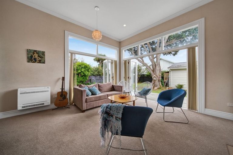 Photo of property in 68 Puriri Street, Hawera, 4610