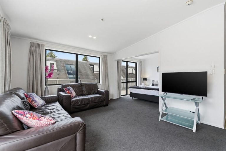 Photo of property in Atlas Apartments, 49 Maunganui Road, Mount Maunganui, 3116